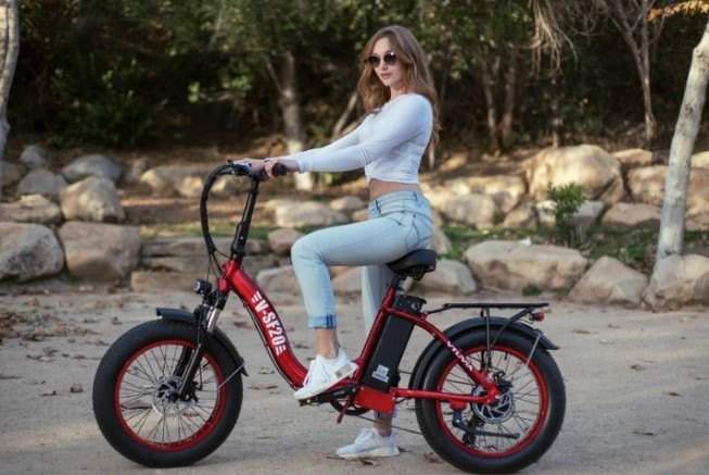 Riding VTUVIA SF20 as the featured image for VTUVIA SF20 - The Best Affordable Step-Thru E-Bike for you post.