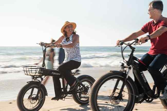 FAVOTO Flurry 2 sand beaches, cycling is fun for couples due to its powerful motor and fat tires.