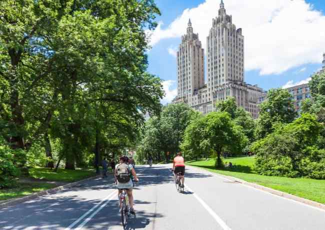 New York City has hundred miles of bike path for healthy ride, hop on EUNORAU E-TORQUE and start cycling for your fitness.